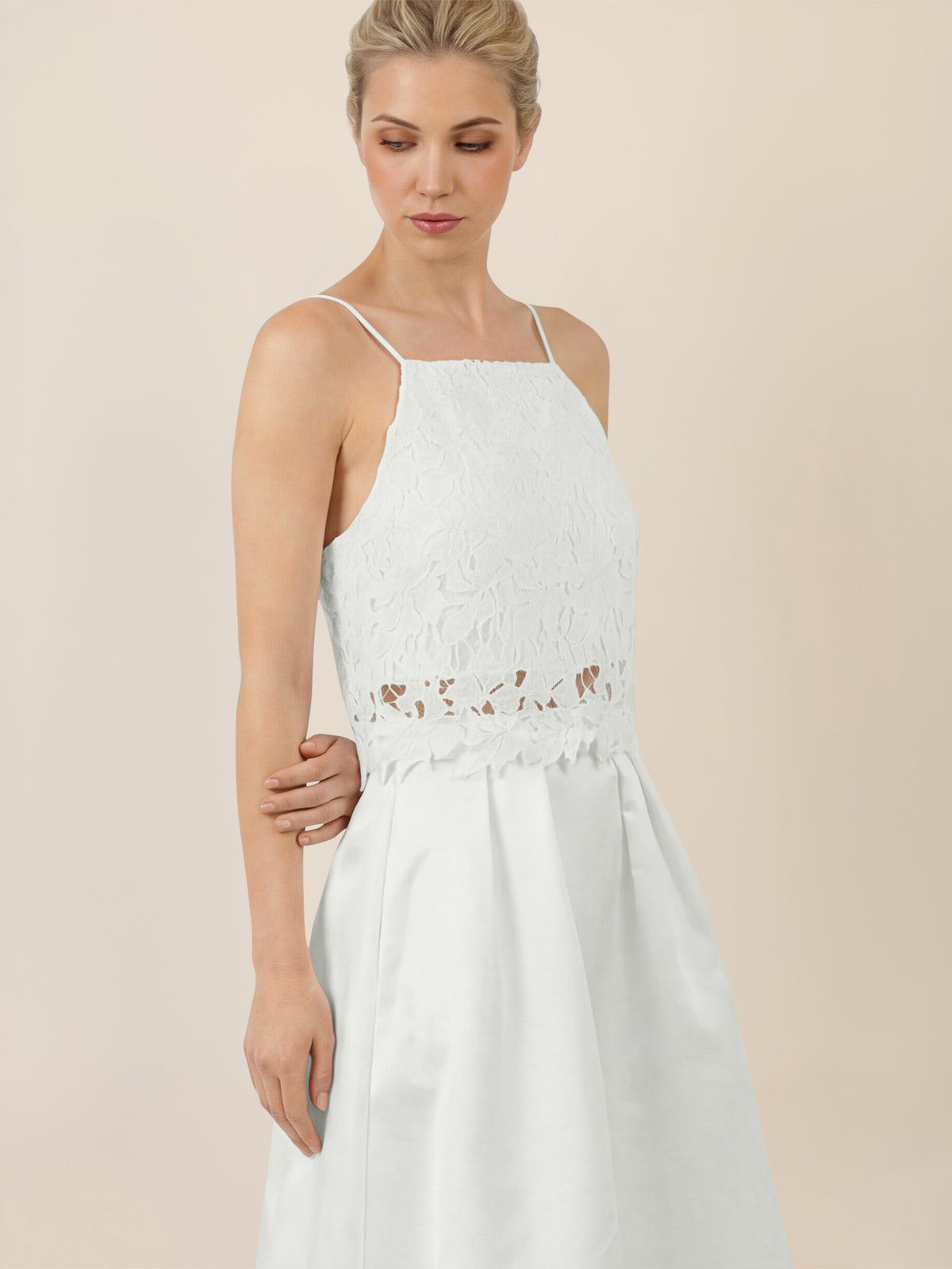 APART Satinkleid mit A-Linienrock und Spaghettiträgern | creme