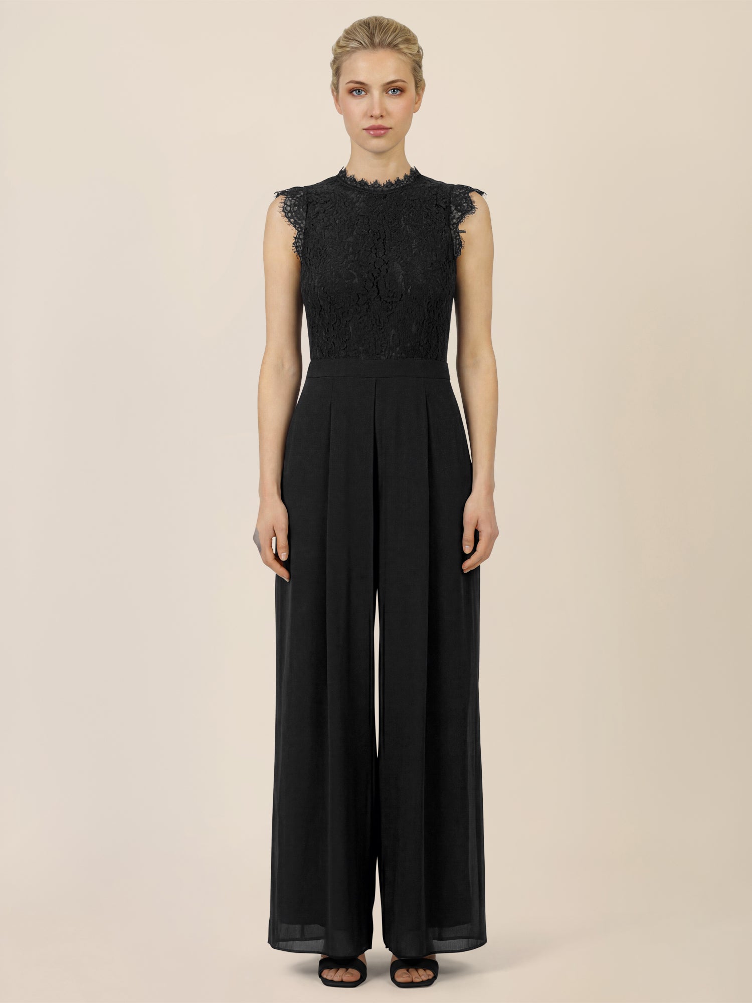 APART Abendoverall mit Spitzentop und weitem Bein | schwarz