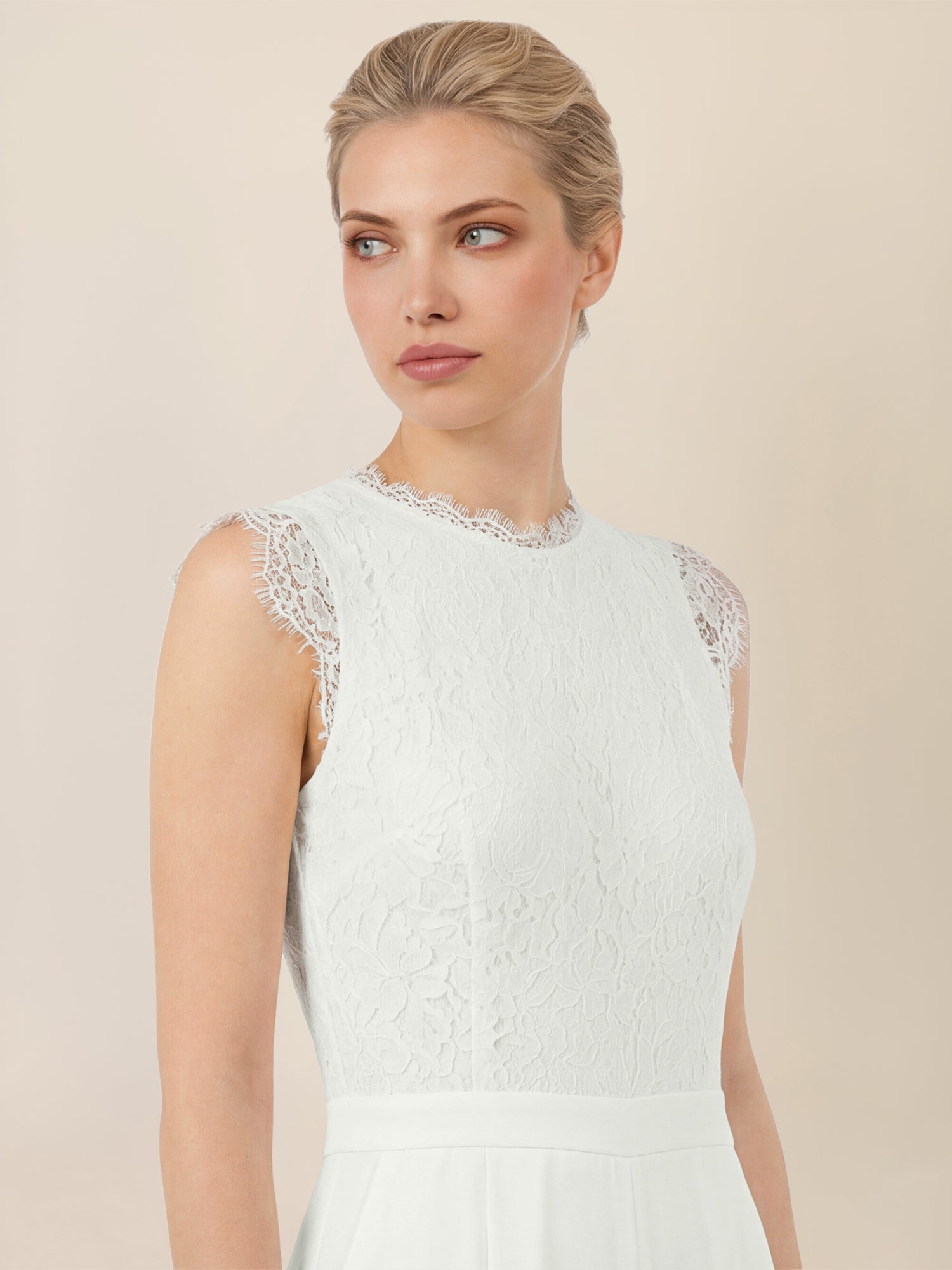 APART Abendoverall mit Spitzentop und weitem Bein | creme