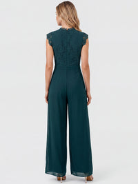APART Abendoverall mit Spitzentop und weitem Bein | emerald