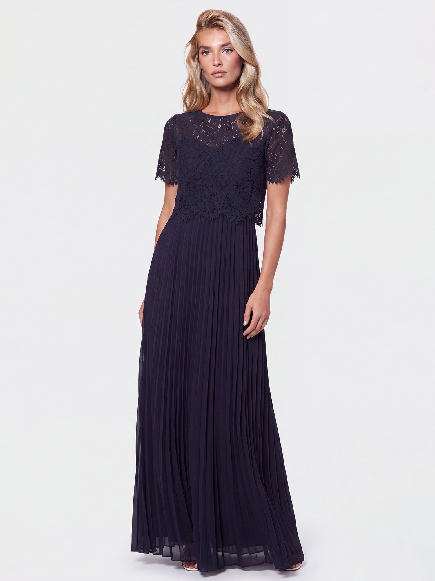 APART Elegantes Maxikleid mit Spitzenoberteil und Plisseerock | nachtblau
