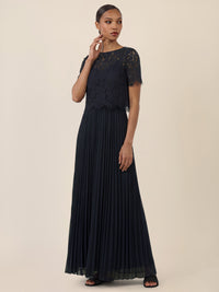 APART Elegantes Maxikleid mit Spitzenoberteil und Plisseerock | nachtblau