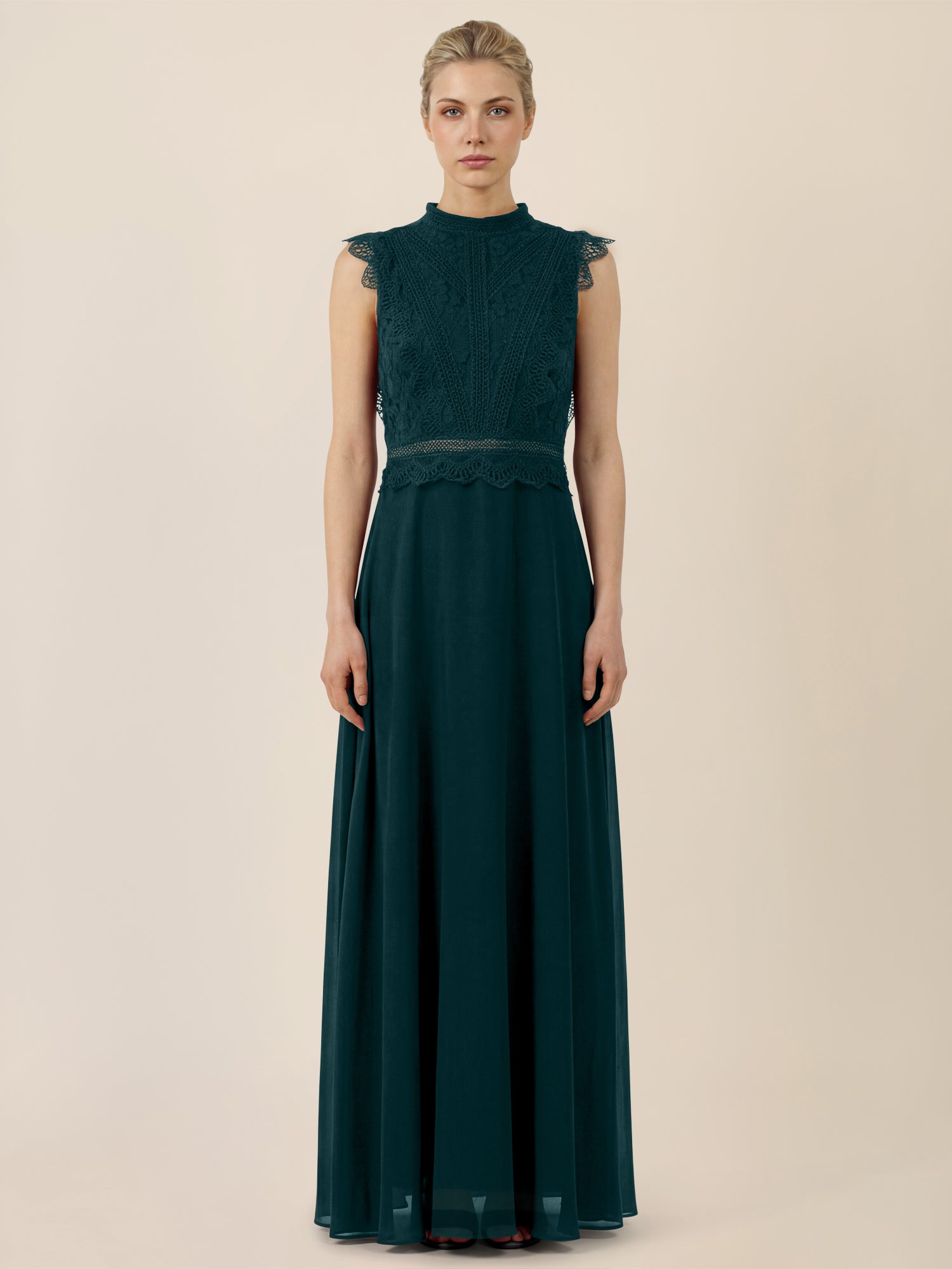 APART Maxikleid mit Häkelspitze und Stehkragen | emerald