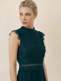 APART Maxikleid mit Häkelspitze und Stehkragen | emerald