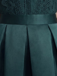 APART Spitzentop mit Rüschen und Häkeldetails | emerald