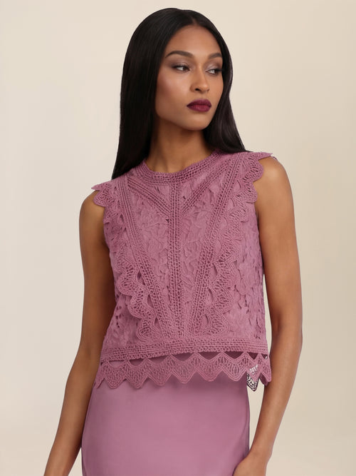 APART Spitzentop mit Rüschen und Häkeldetails | rosé image 1