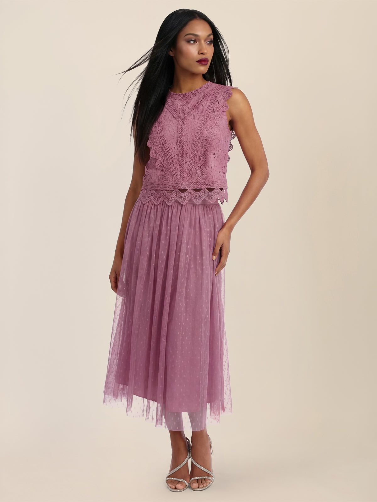 APART Spitzentop mit Rüschen und Häkeldetails | rosé