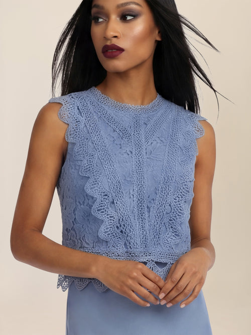 APART Spitzentop mit Rüschen und Häkeldetails | rauchblau image 1