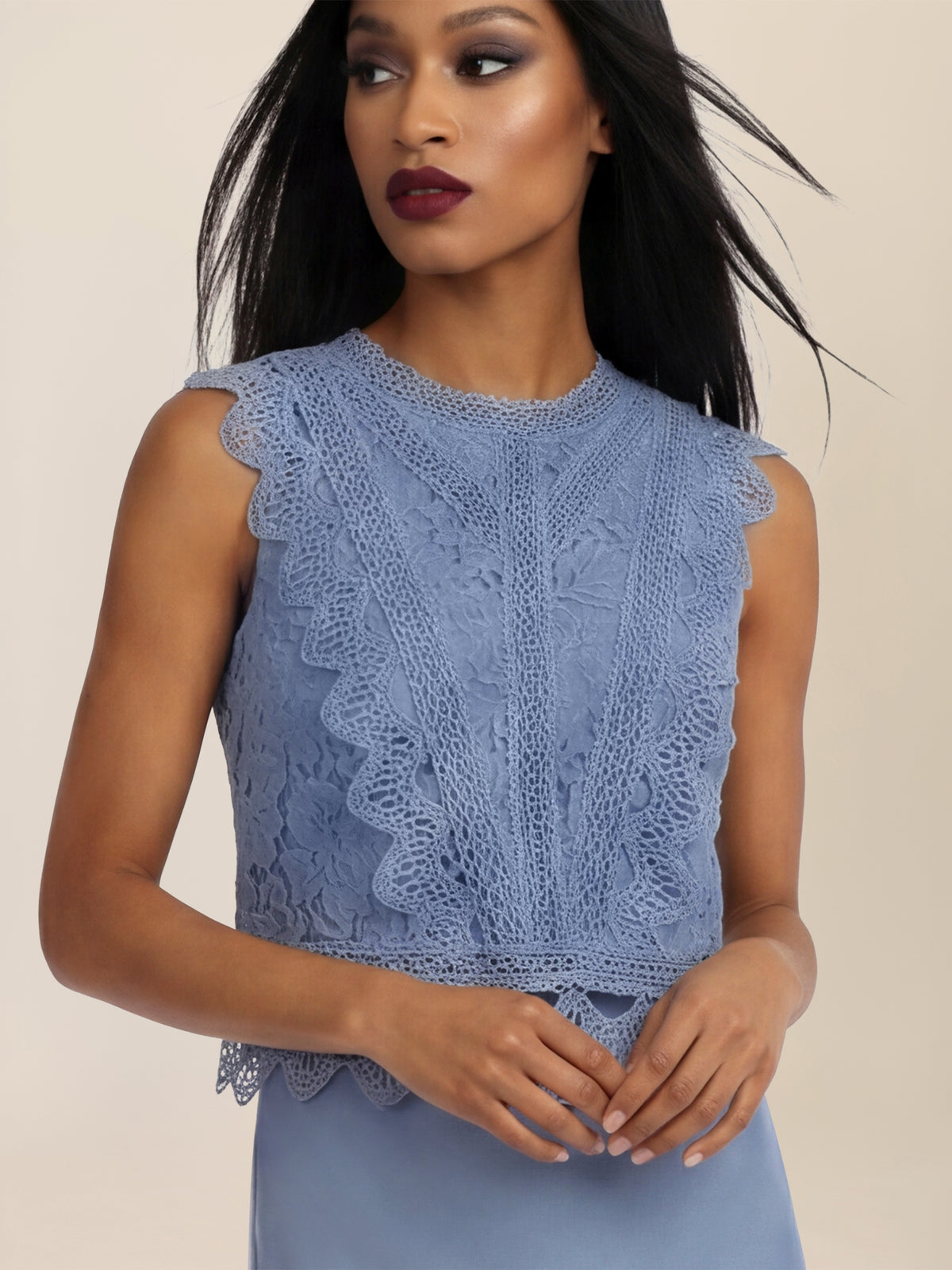 APART Spitzentop mit Rüschen und Häkeldetails | rauchblau