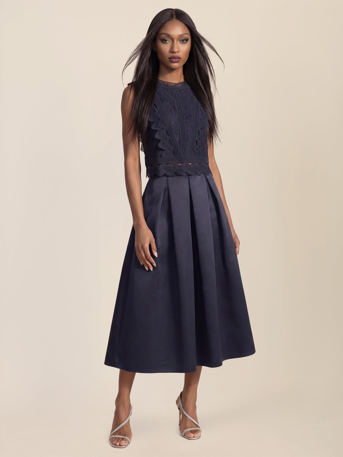 APART Spitzentop mit Rüschen und Häkeldetails | nachtblau