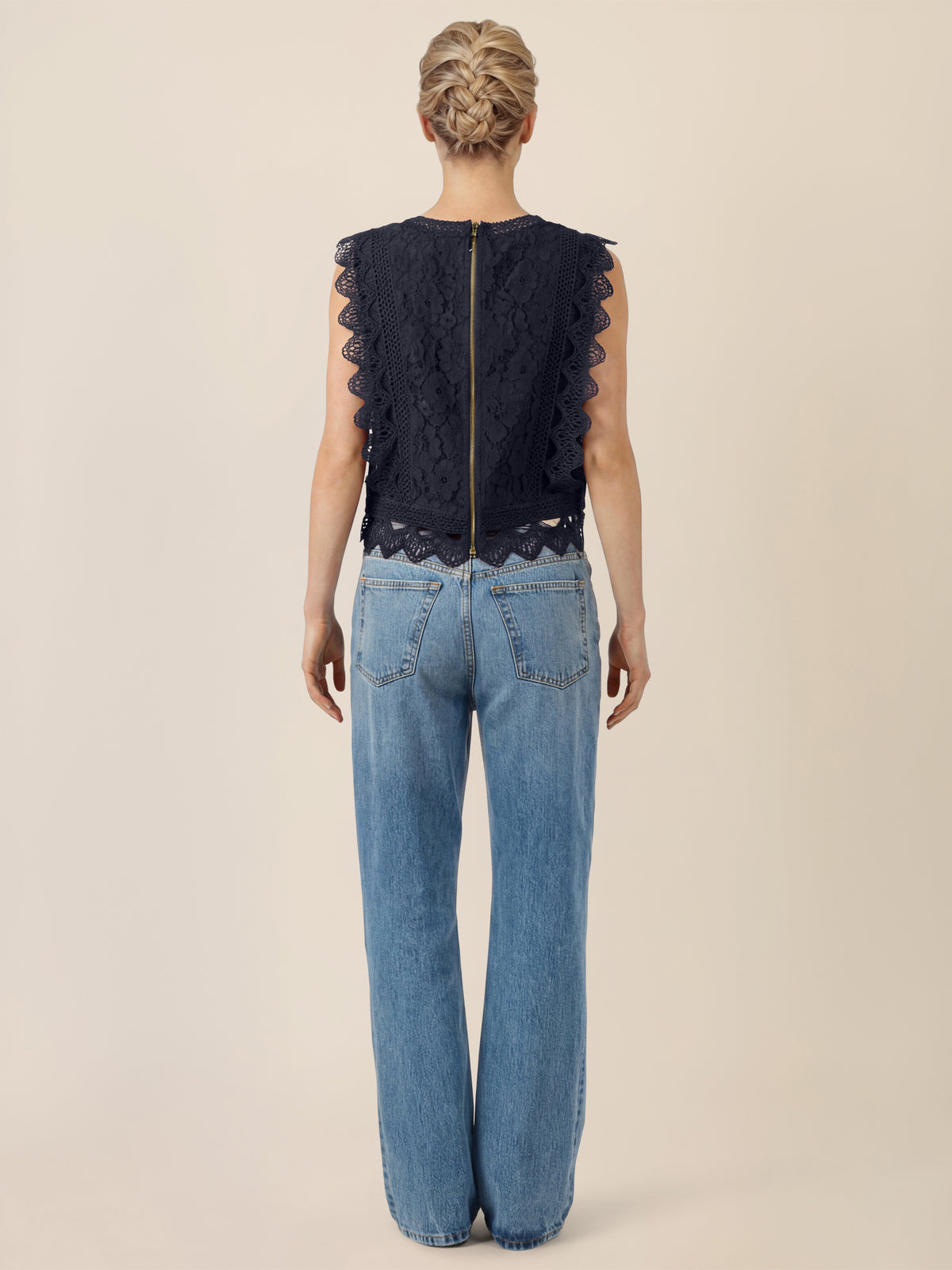 APART Spitzentop mit Rüschen und Häkeldetails | nachtblau