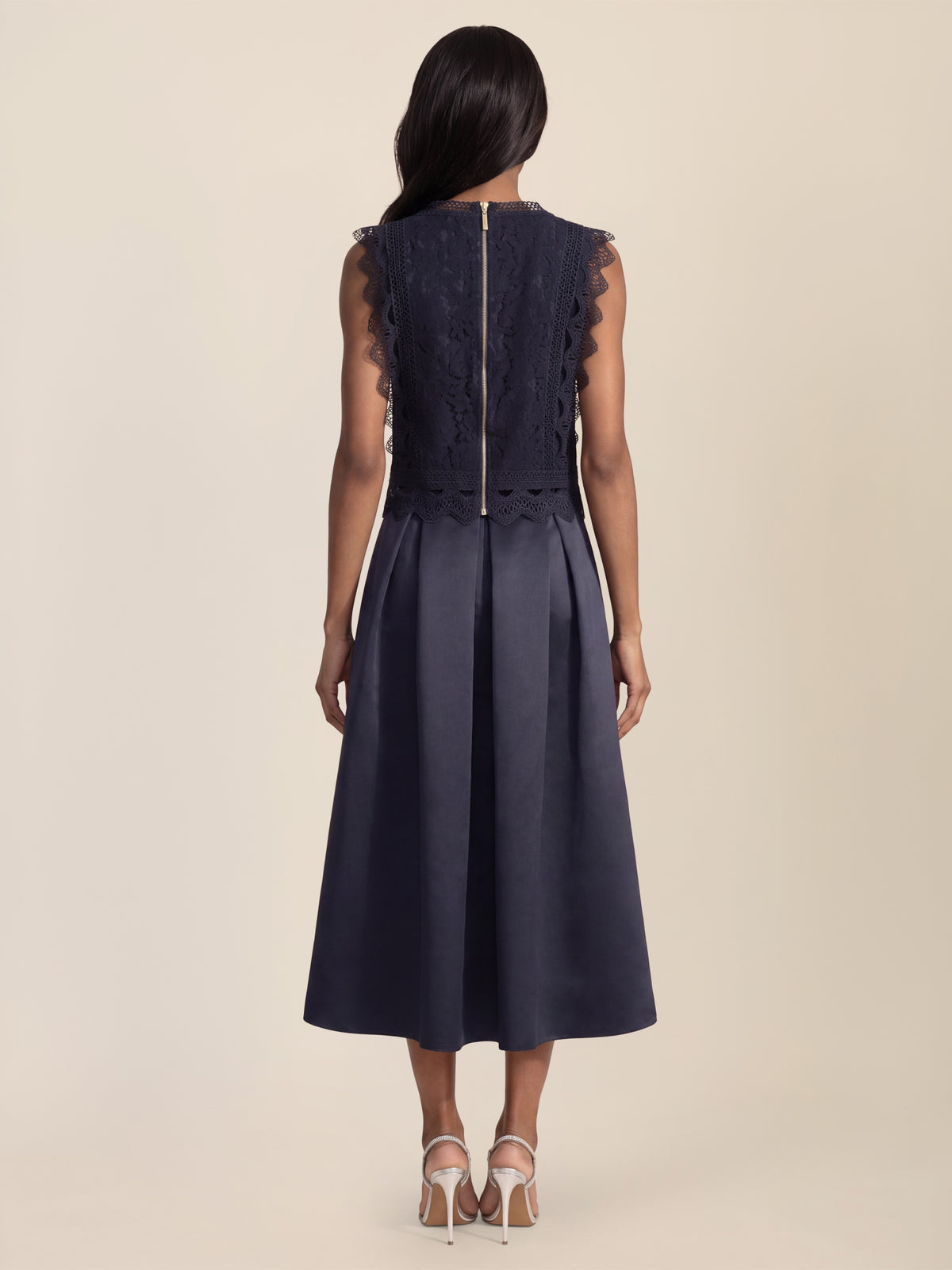 APART Spitzentop mit Rüschen und Häkeldetails | nachtblau