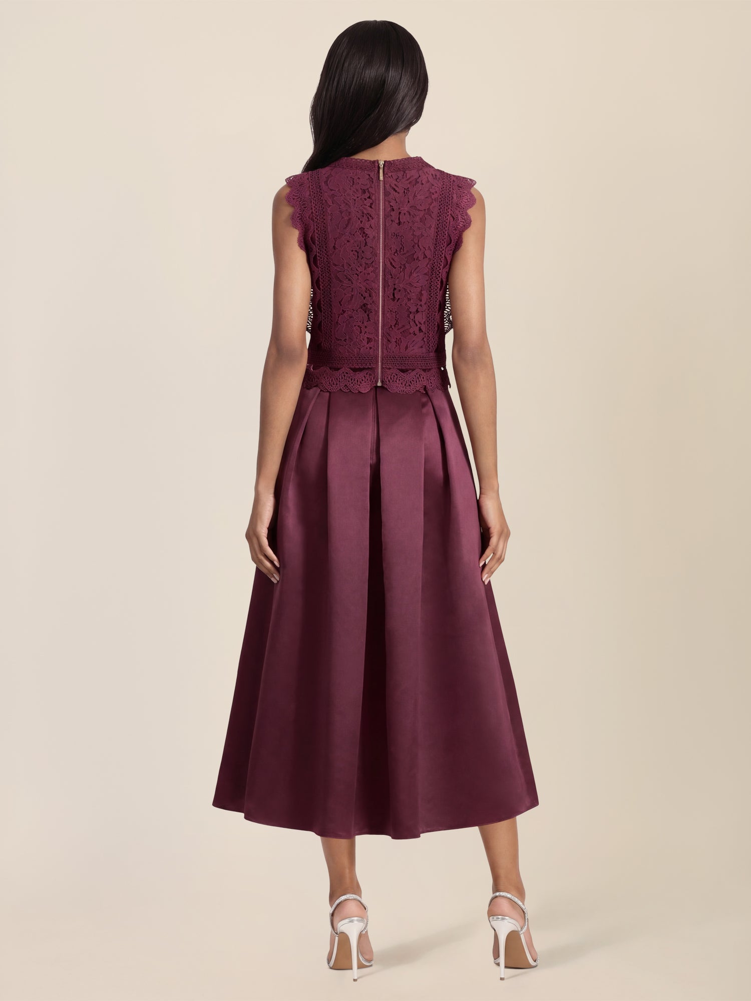 APART Spitzentop mit Rüschen und Häkeldetails | weinrot