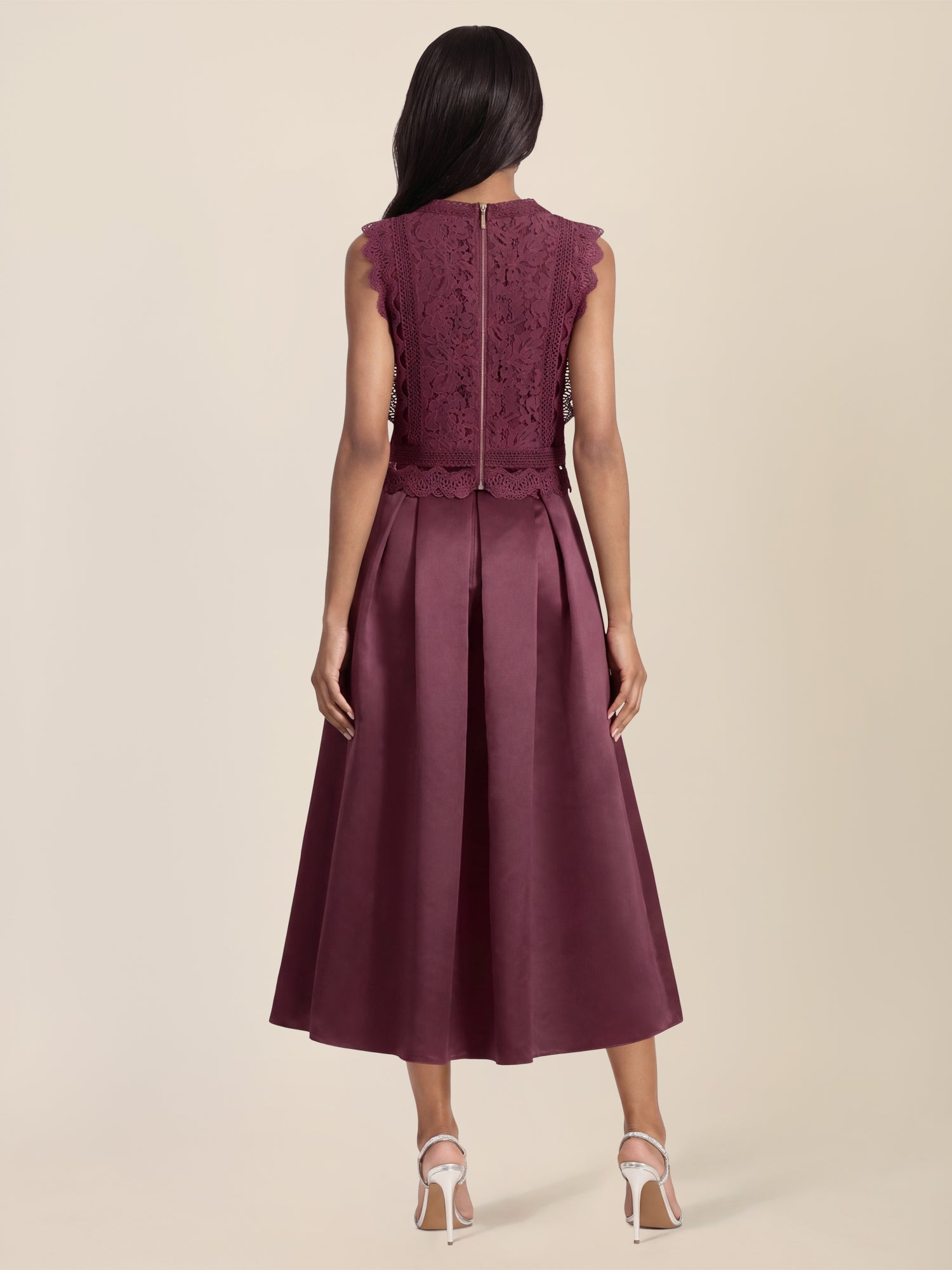 APART Spitzentop mit Rüschen und Häkeldetails | weinrot