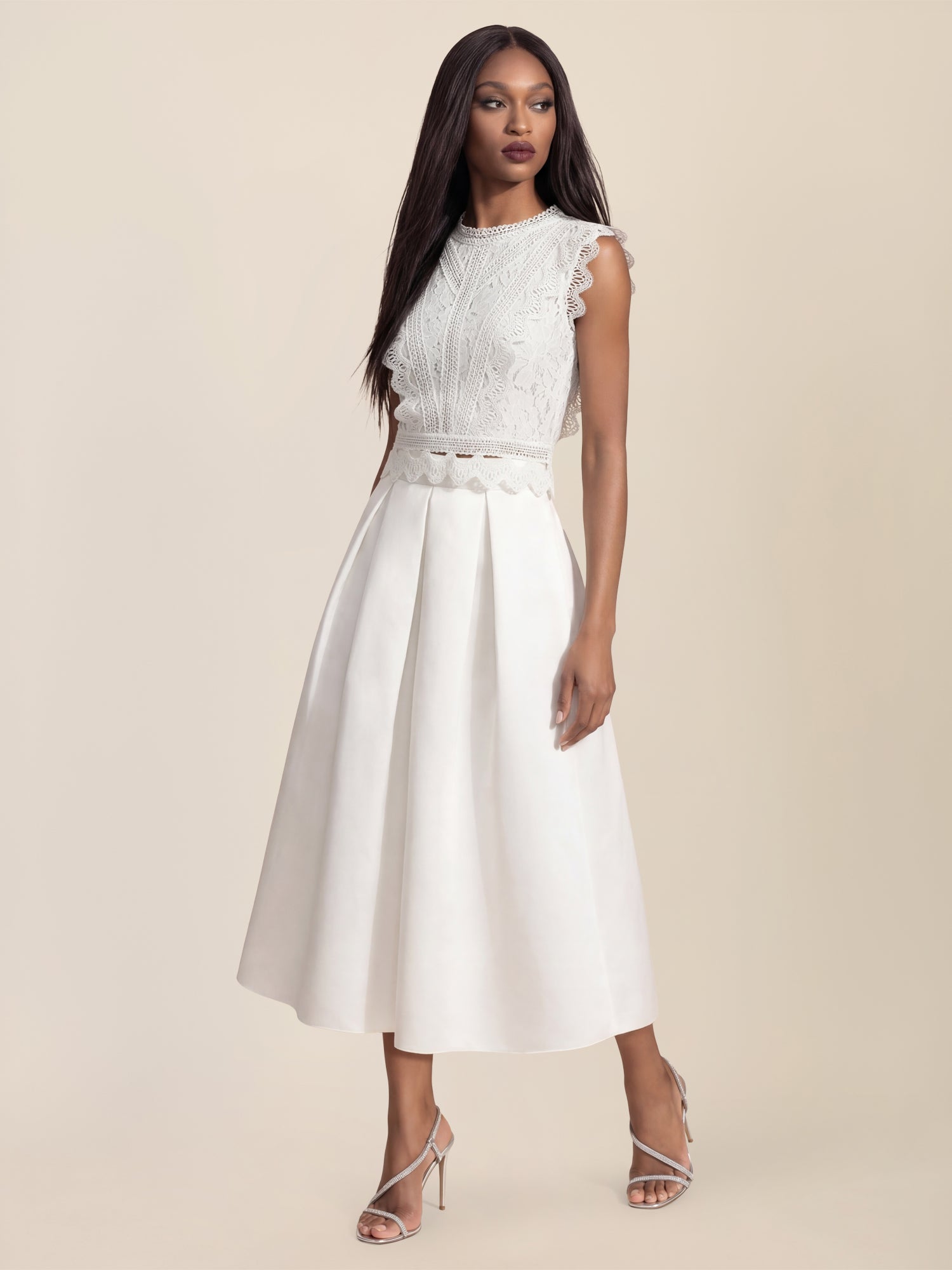 APART Spitzentop mit Rüschen und Häkeldetails | creme