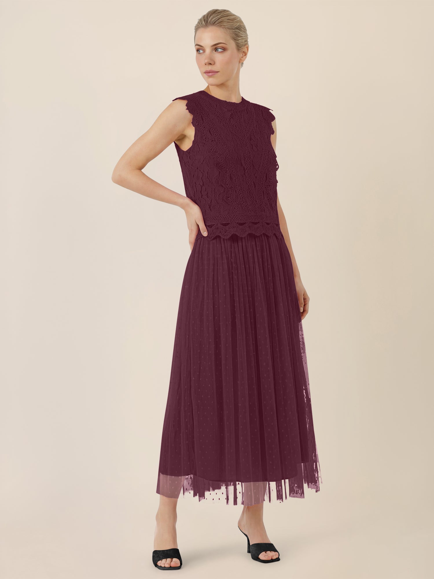 APART Tüllrock mit Tupfen und Futter | weinrot