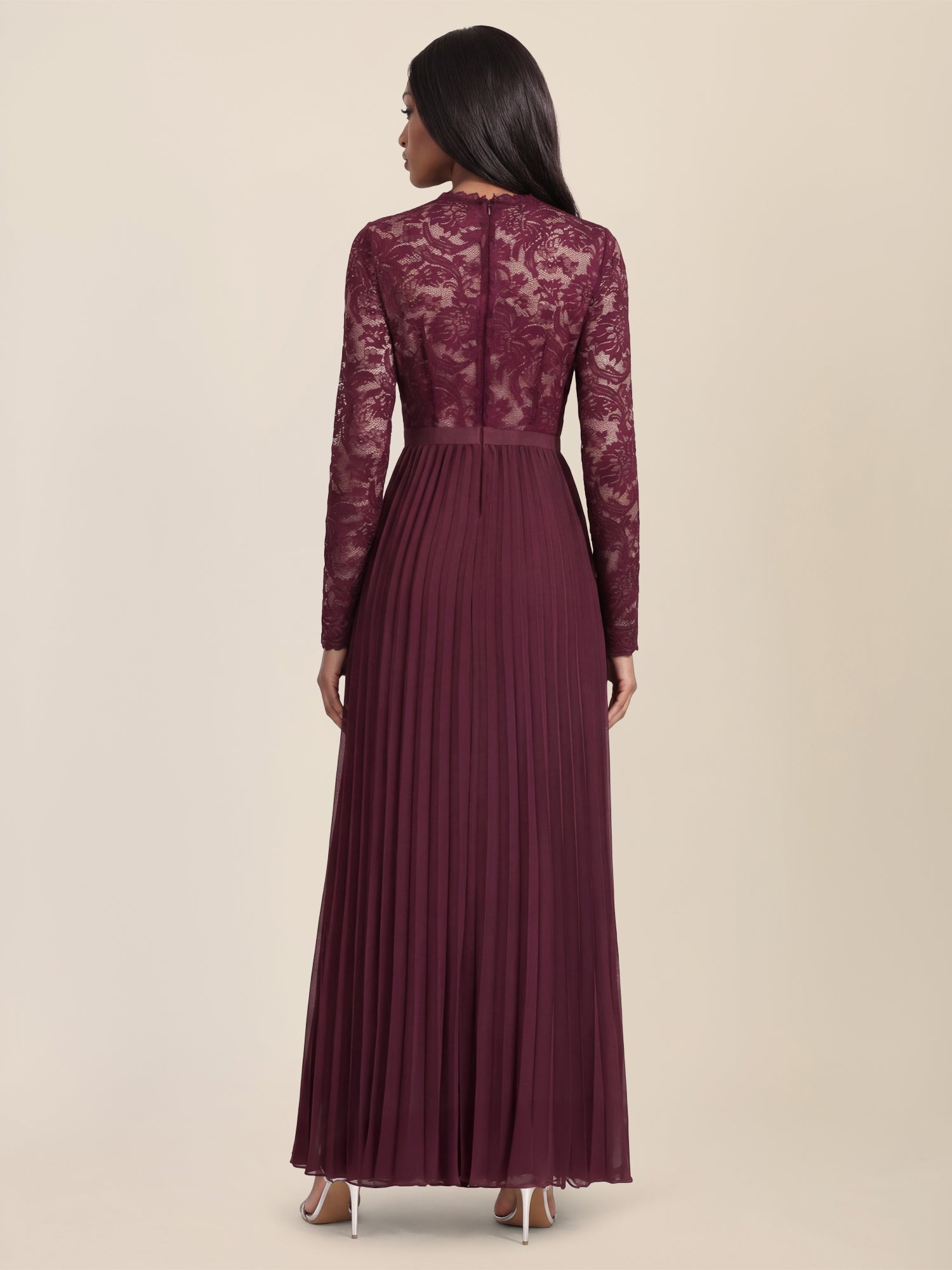 APART Elegantes Spitzenkleid mit Plissee-Rock | weinrot-nude