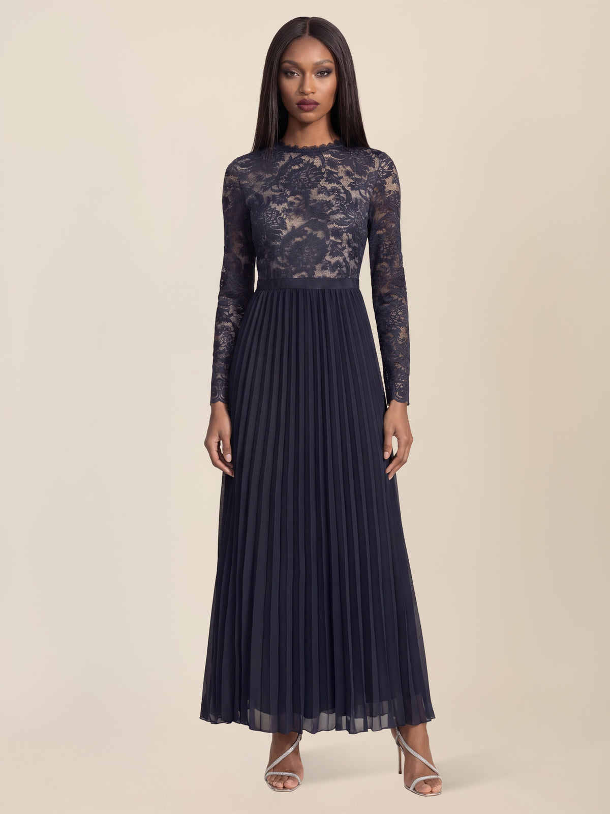 APART Elegantes Spitzenkleid mit Plissee-Rock | nachtblau-nude