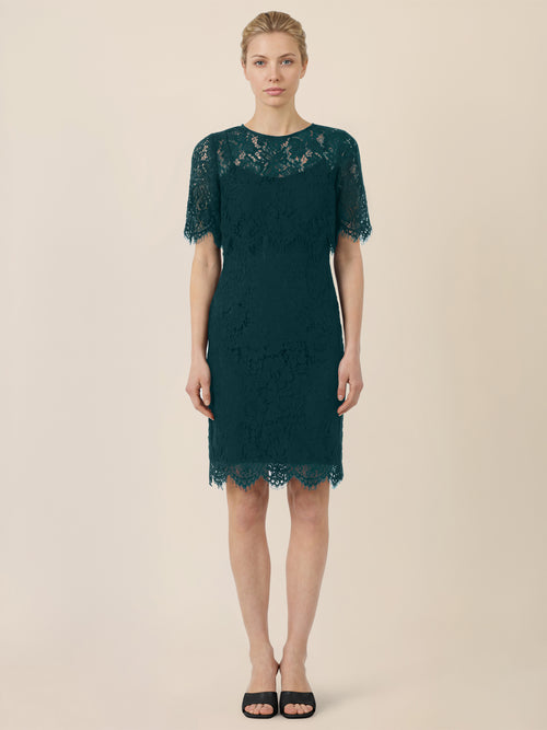 APART Schmal geschnittenes Kleid mit Taillennaht | emerald image 1