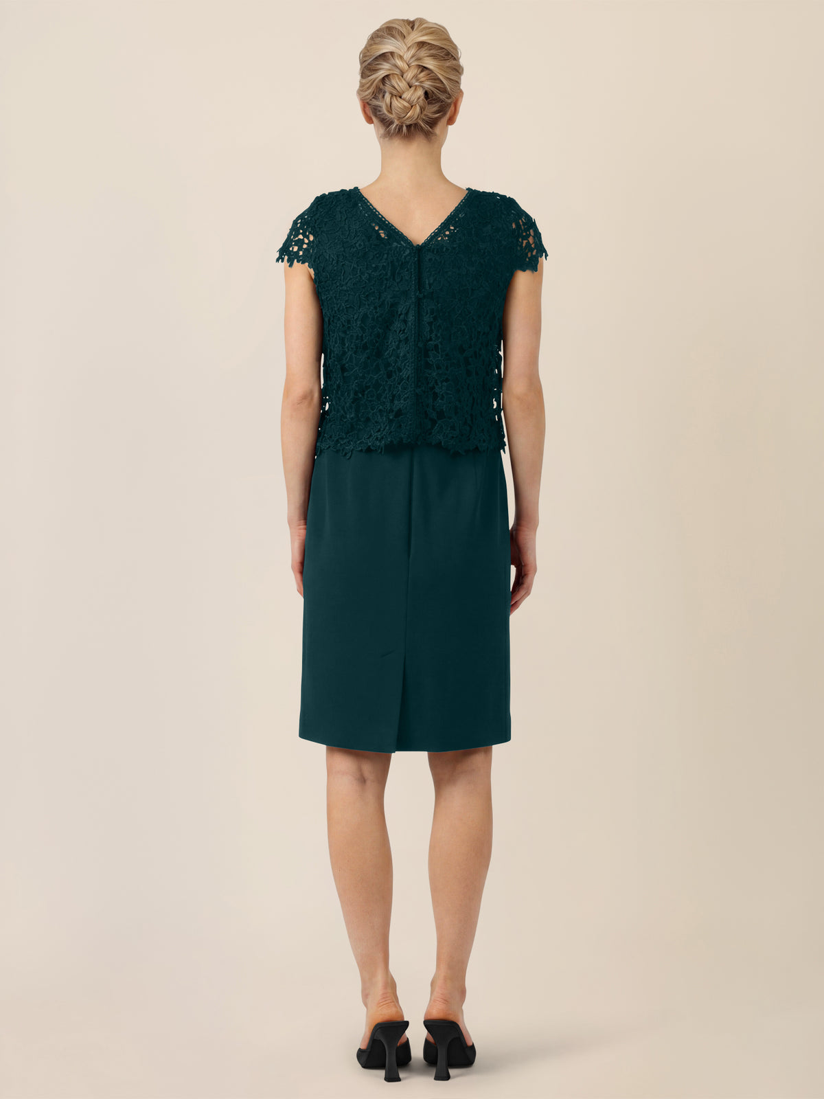 APART Kurzes Etuikleid mit Häkelspitzen-Overlay | emerald