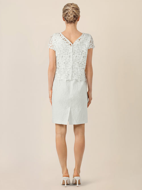 APART Spitzenkleid mit floraler Struktur | creme image 1