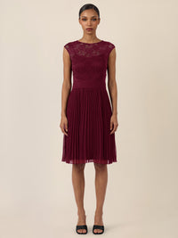 APART Spitzenkleid mit Plisseerock | weinrot