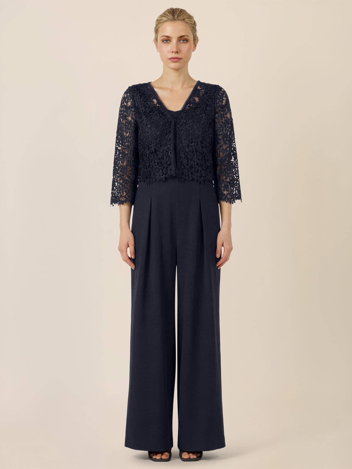 APART Hochzeitsoverall mit Spitzenjäckchen | nachtblau