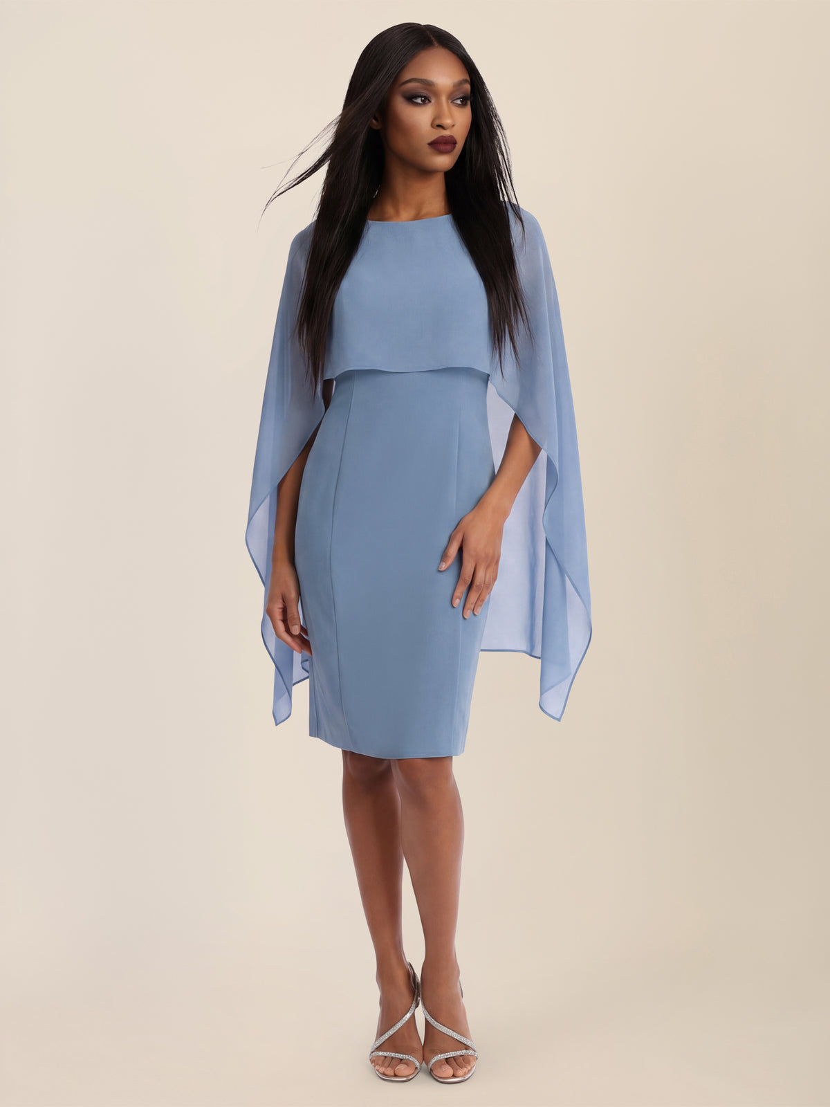 APART Etui-Kleid mit fließendem Chiffon-Cape | rauchblau