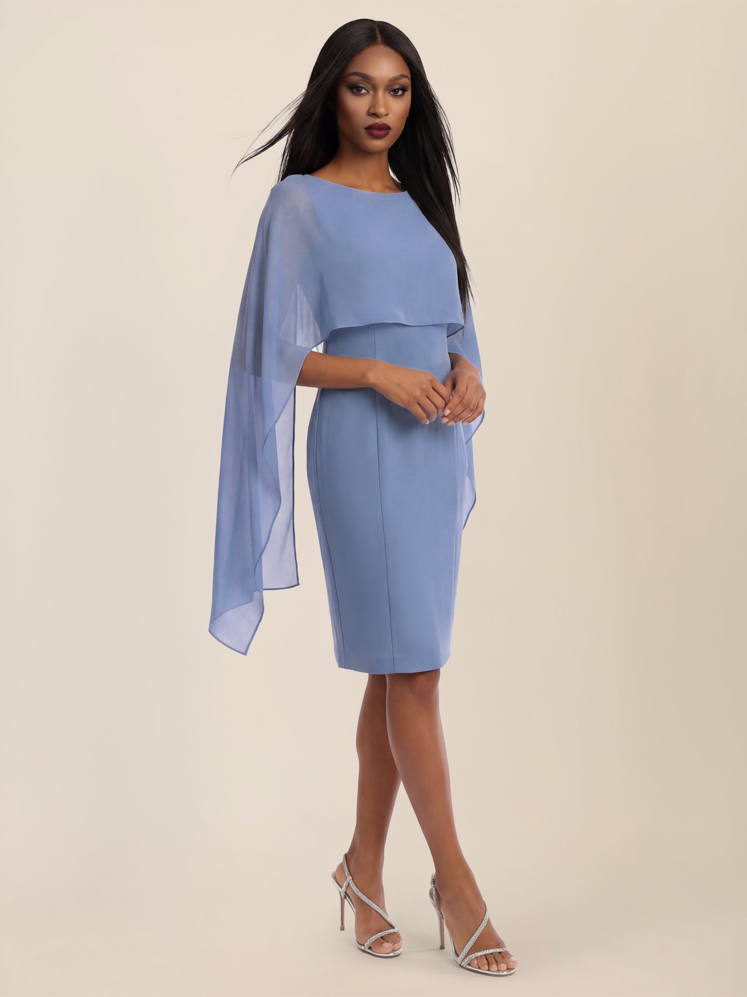 APART Etui-Kleid mit fließendem Chiffon-Cape | rauchblau