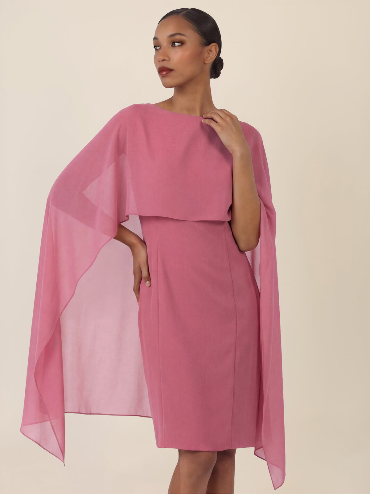 APART Etui-Kleid mit fließendem Chiffon-Cape | rosé