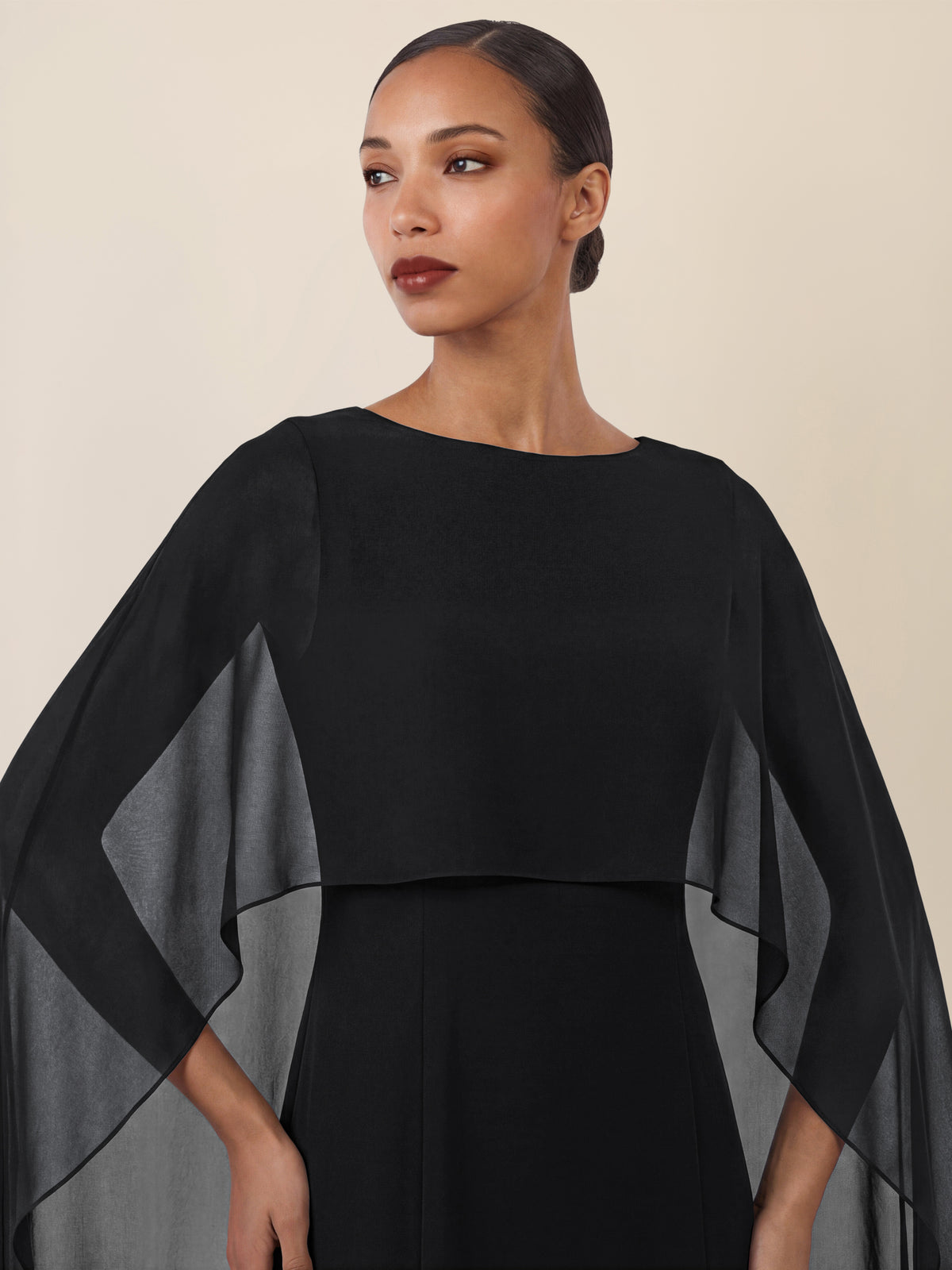 APART Elegantes Kleid mit Cape | schwarz