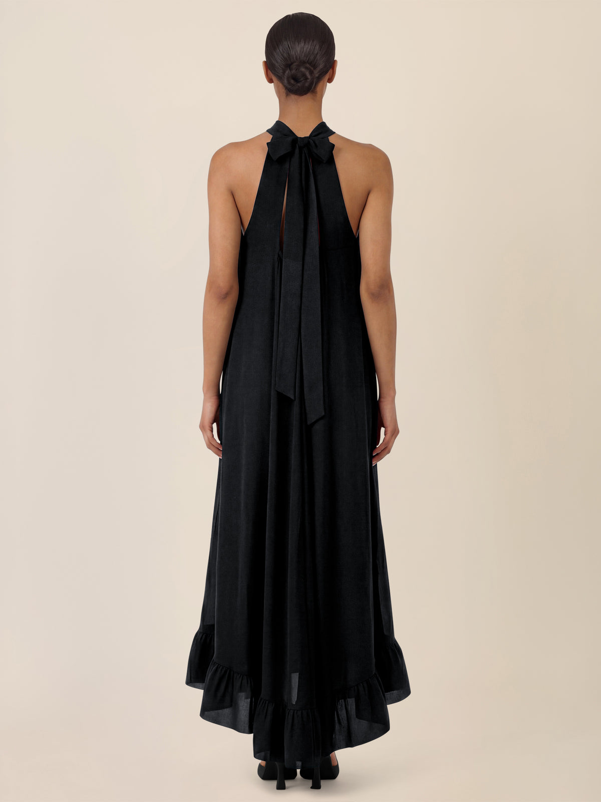 APART Elegantes Chiffonkleid mit Volantsaum | schwarz