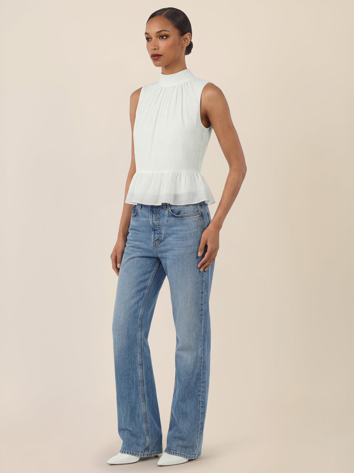 APART Ärmellose Bluse mit Rüschen-Saum | creme