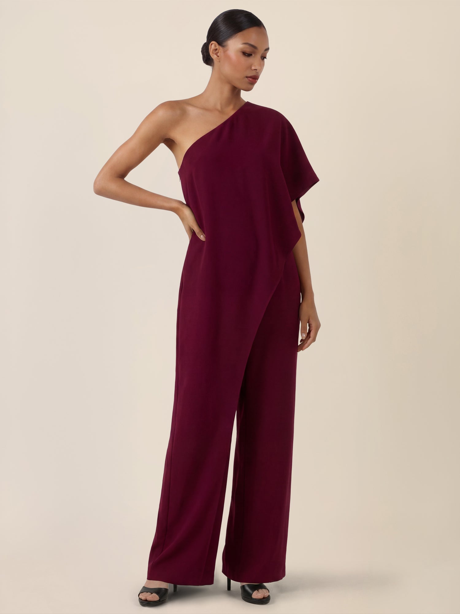 APART Eleganter One-Shoulder-Jumpsuit | weinrot