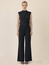 APART Jumpsuit mit Drapierung und weitem Bein | schwarz