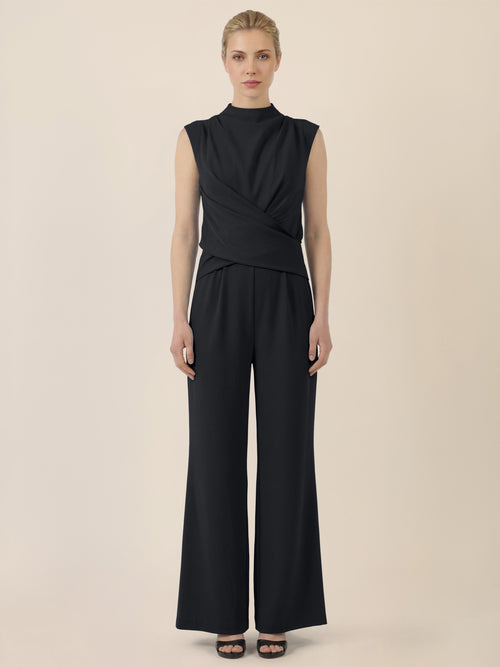 APART Jumpsuit mit Drapierung und weitem Bein | schwarz image 1