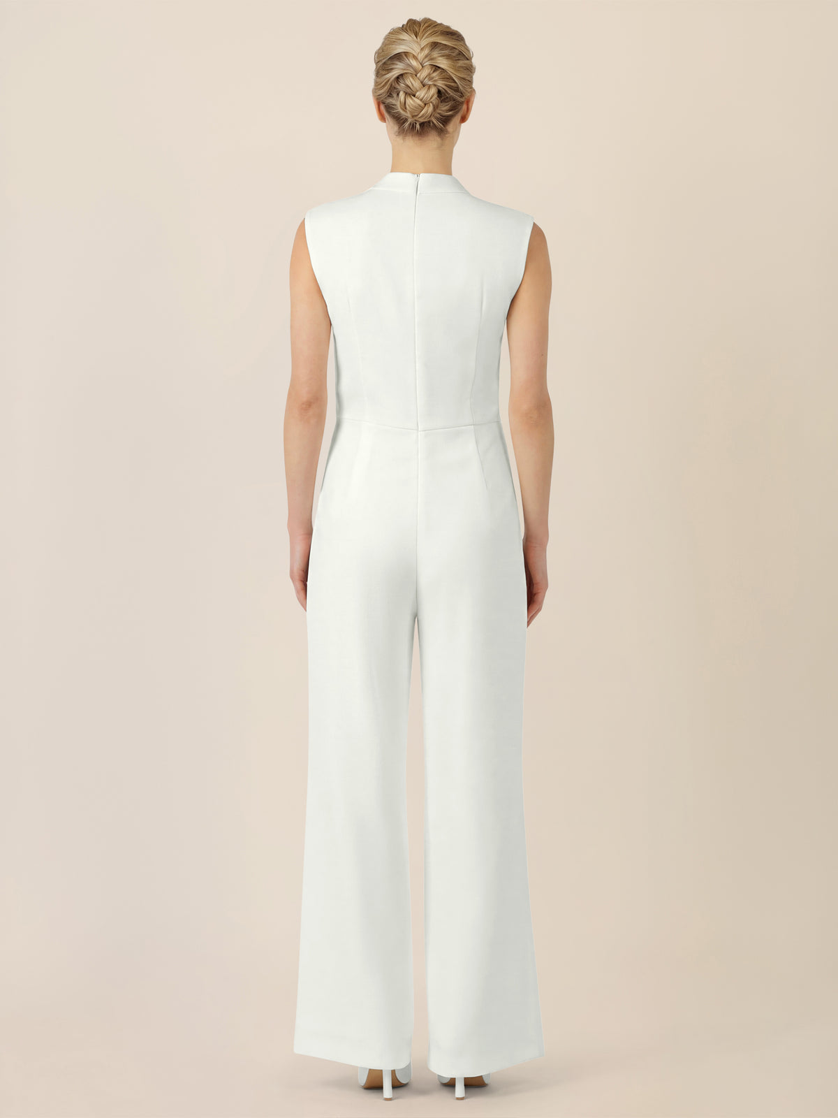 APART Jumpsuit mit Wickeleffekt und weitem Bein | creme