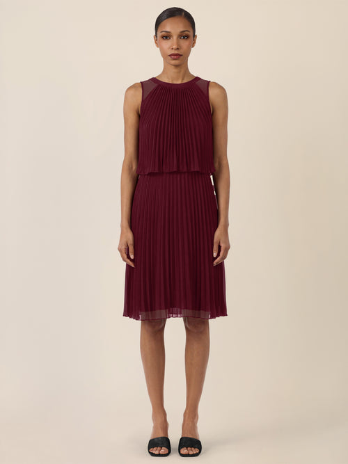 APART Plissiertes Chiffonkleid mit doppellagigem Oberteil | weinrot image 1