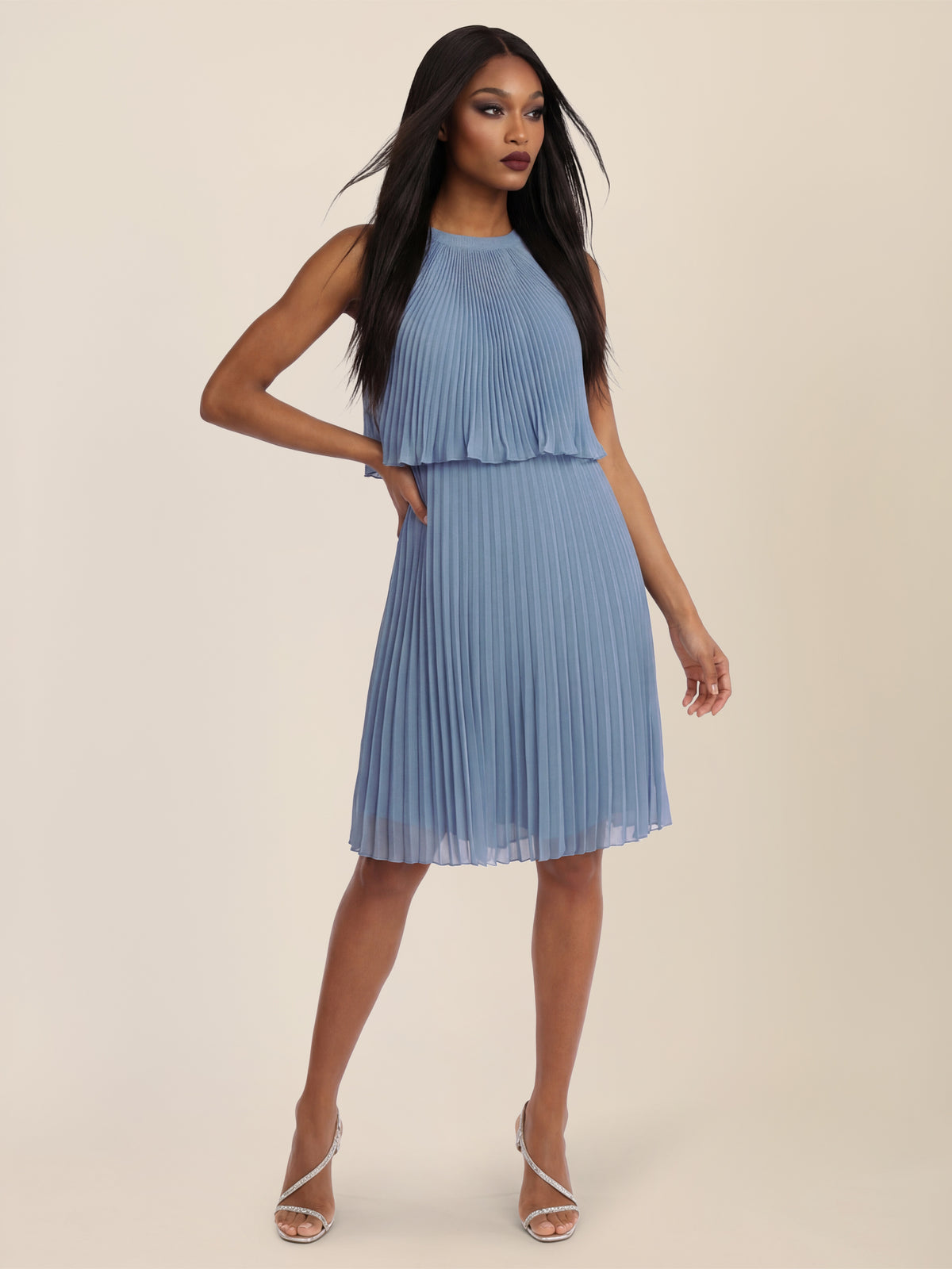 APART Plissiertes Chiffonkleid mit doppellagigem Oberteil | rauchblau