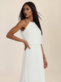 APART Plissiertes Chiffonkleid mit Neckholder | creme