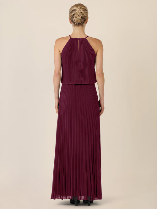 APART Plissiertes Chiffonkleid mit Neckholder | weinrot image 1