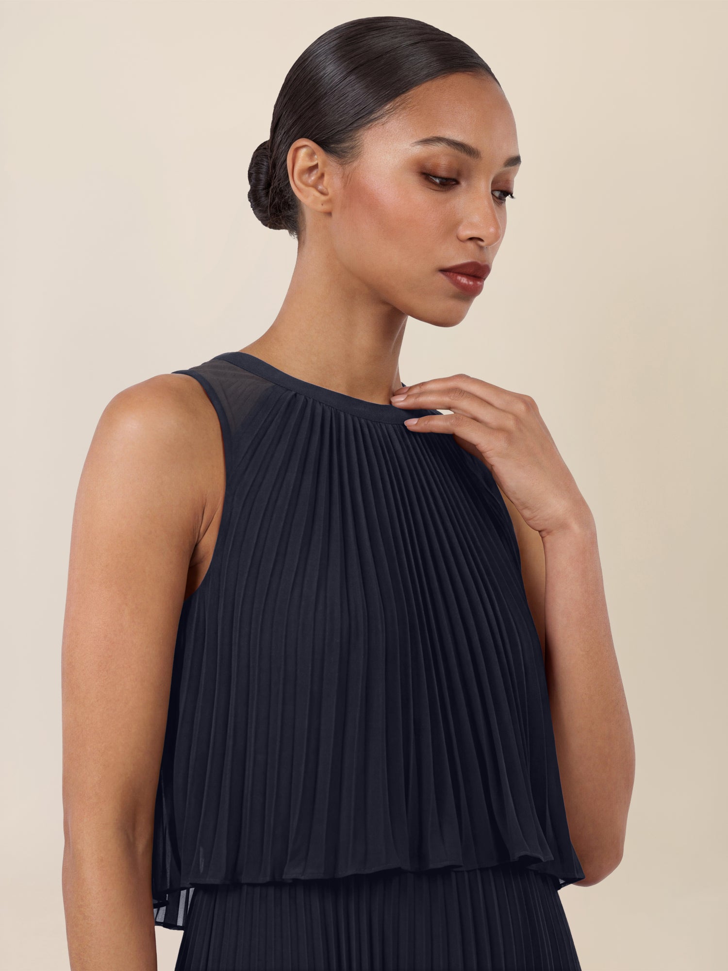 APART Plissiertes Maxikleid mit Doppellagen-Effekt | nachtblau