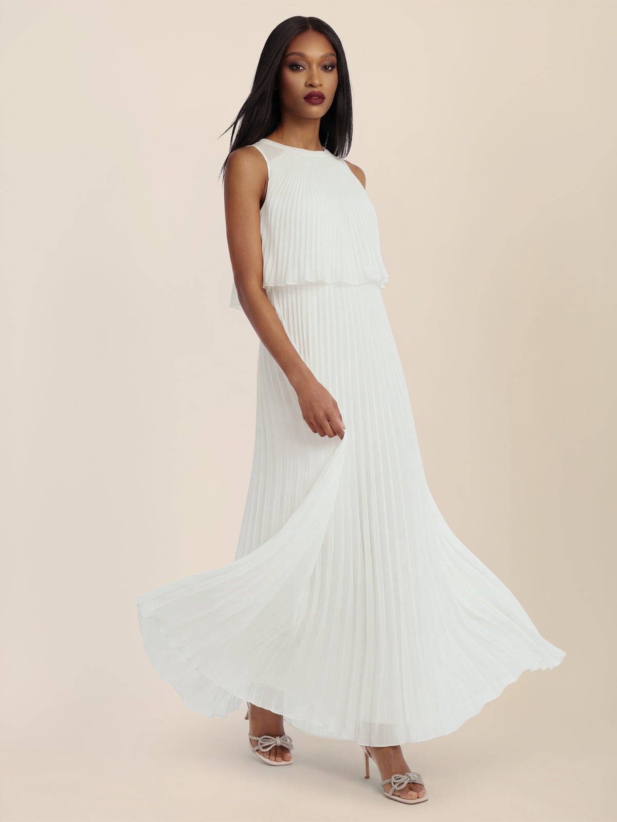 APART Plissiertes Maxikleid mit Doppellagen-Effekt | creme