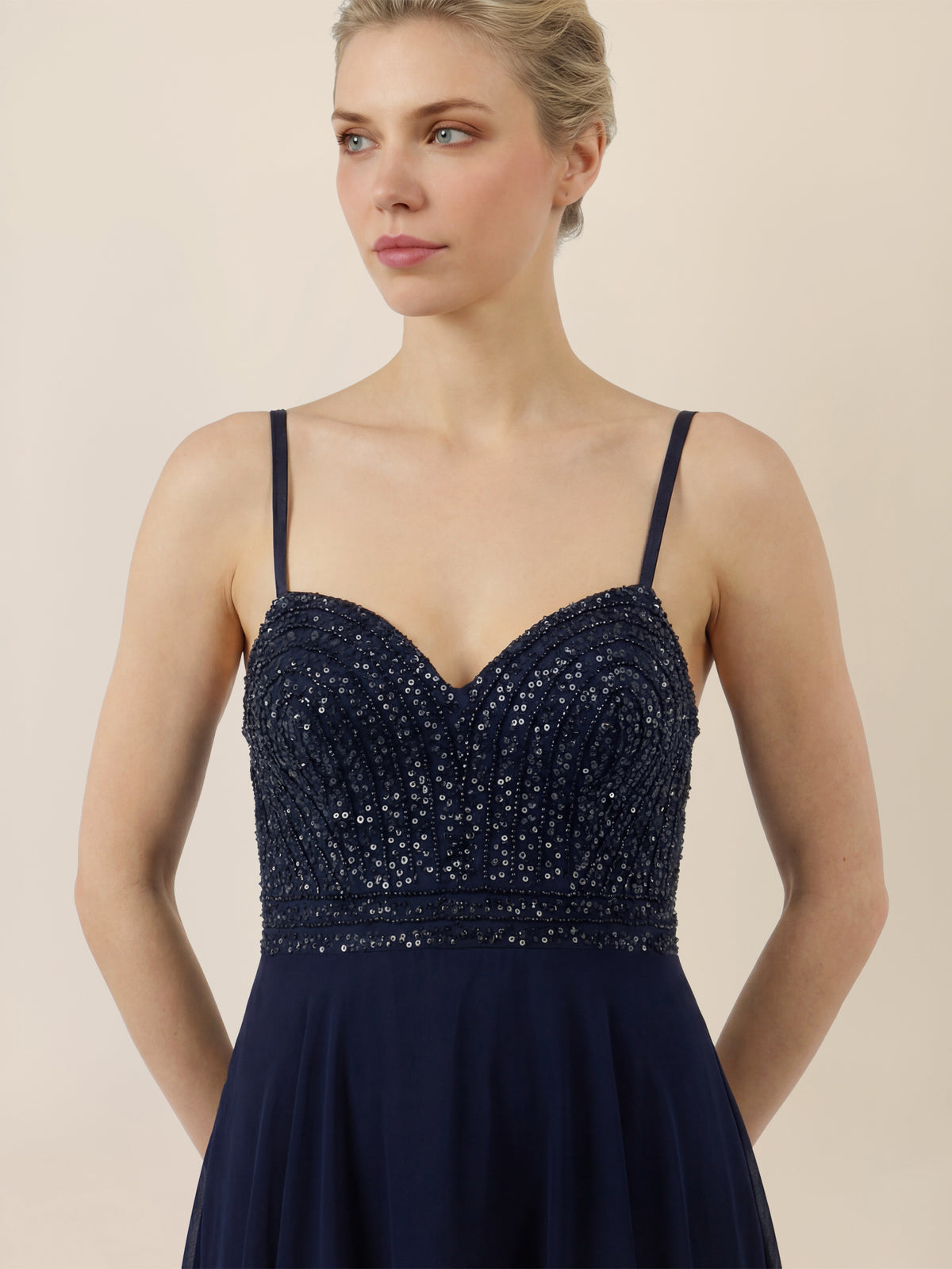 APART Chiffon-Abendkleid mit Pailletten-Bustier | nachtblau