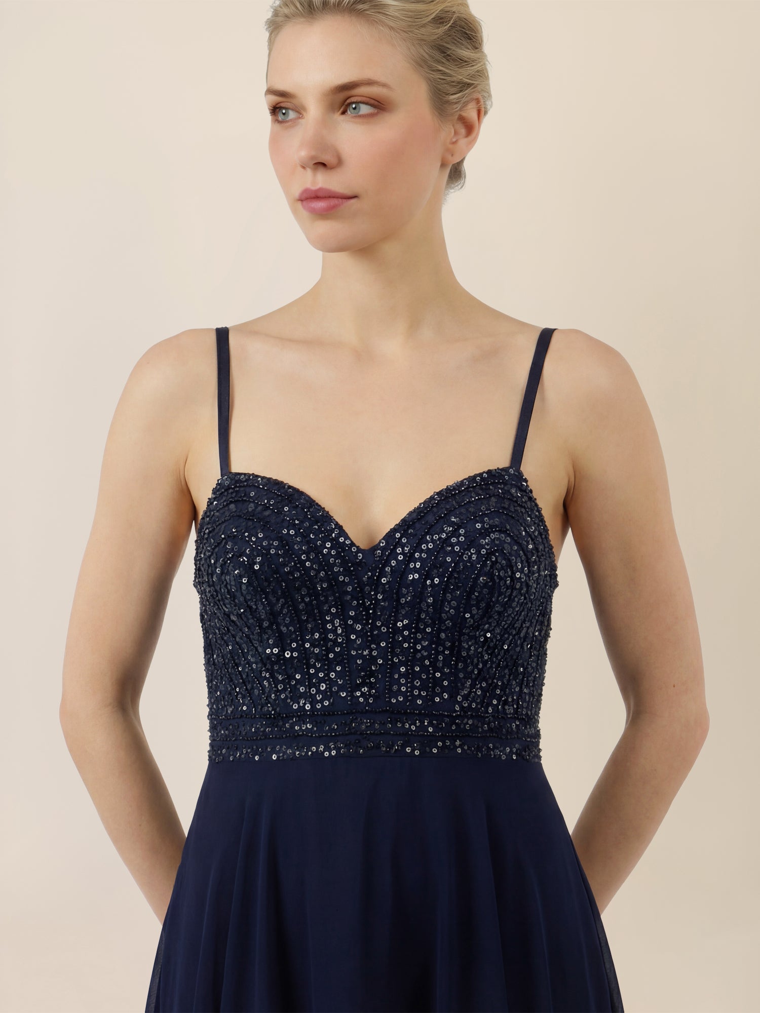 APART Chiffon-Abendkleid mit Pailletten-Bustier | nachtblau