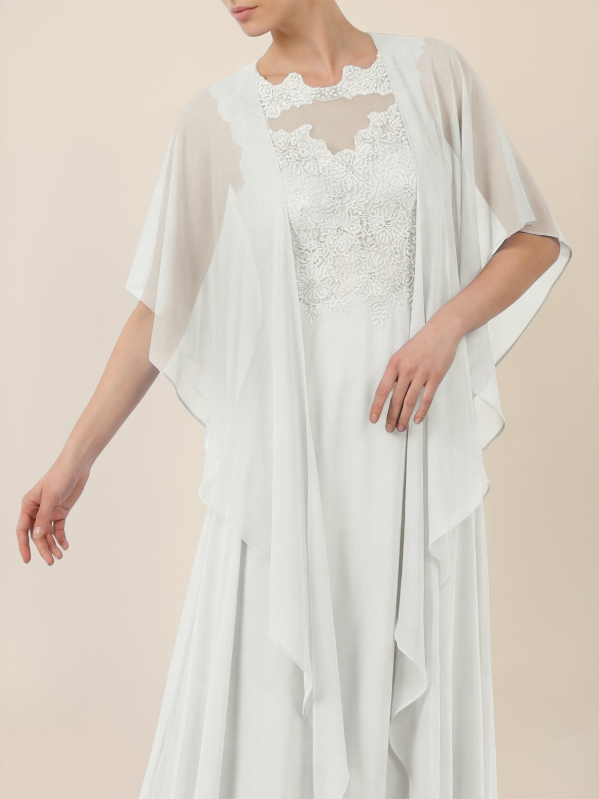 APART Luftiges Chiffon-Stola mit Zipfelsaum | creme