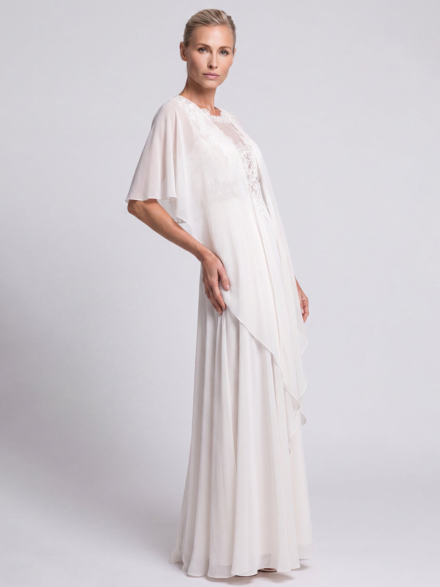 APART Luftiges Chiffon-Stola mit Zipfelsaum | creme
