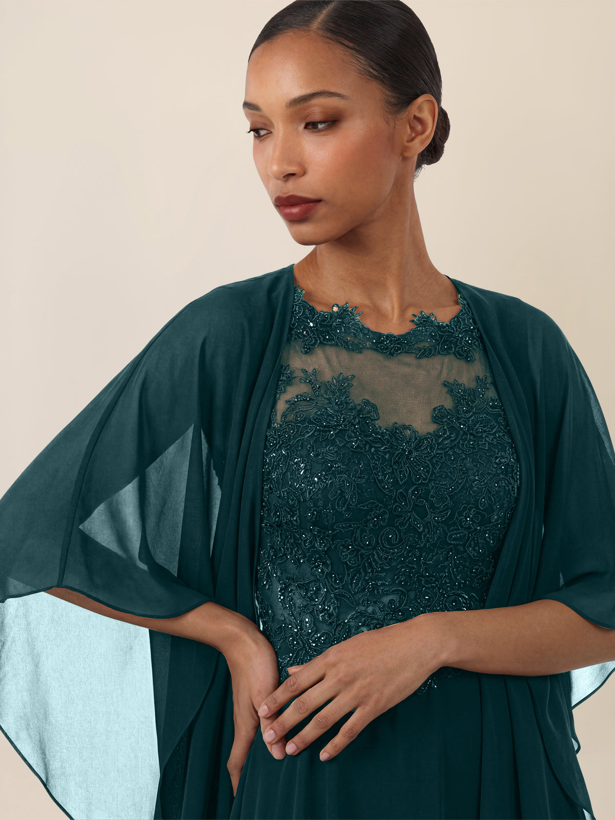 APART Luftiges Chiffon-Stola mit Zipfelsaum | emerald