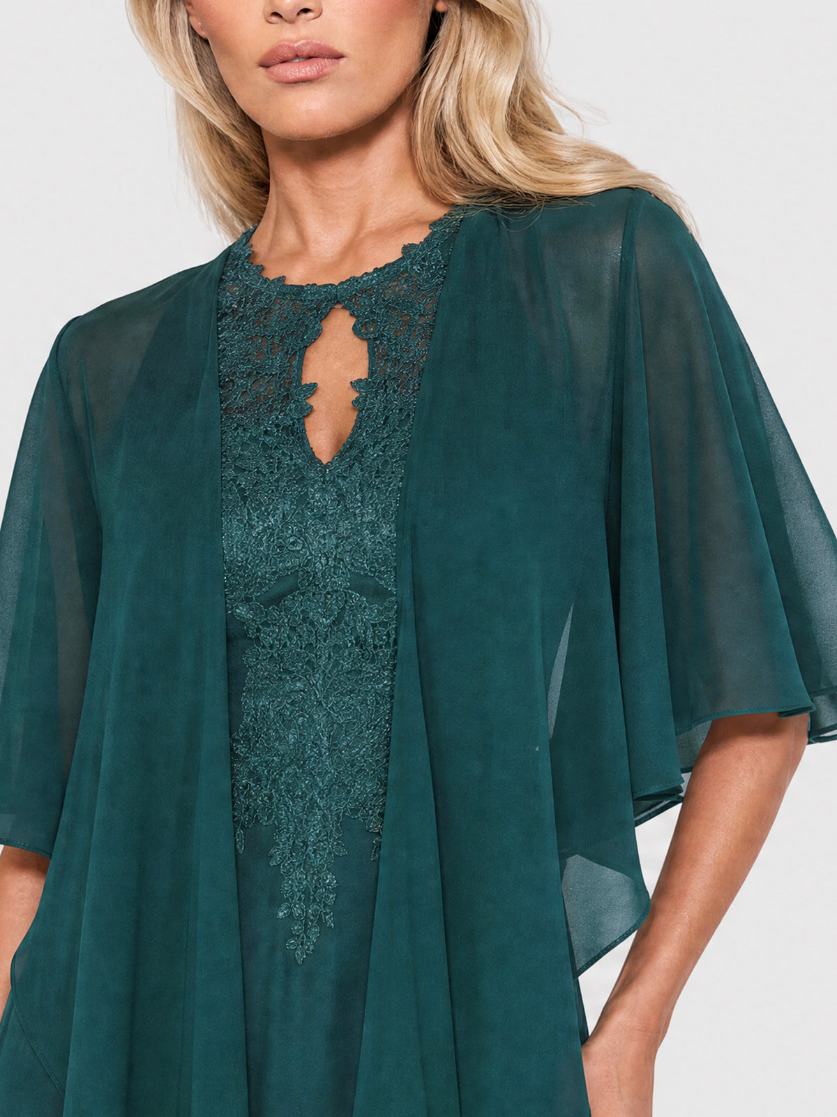 APART Luftiges Chiffon-Stola mit Zipfelsaum | emerald