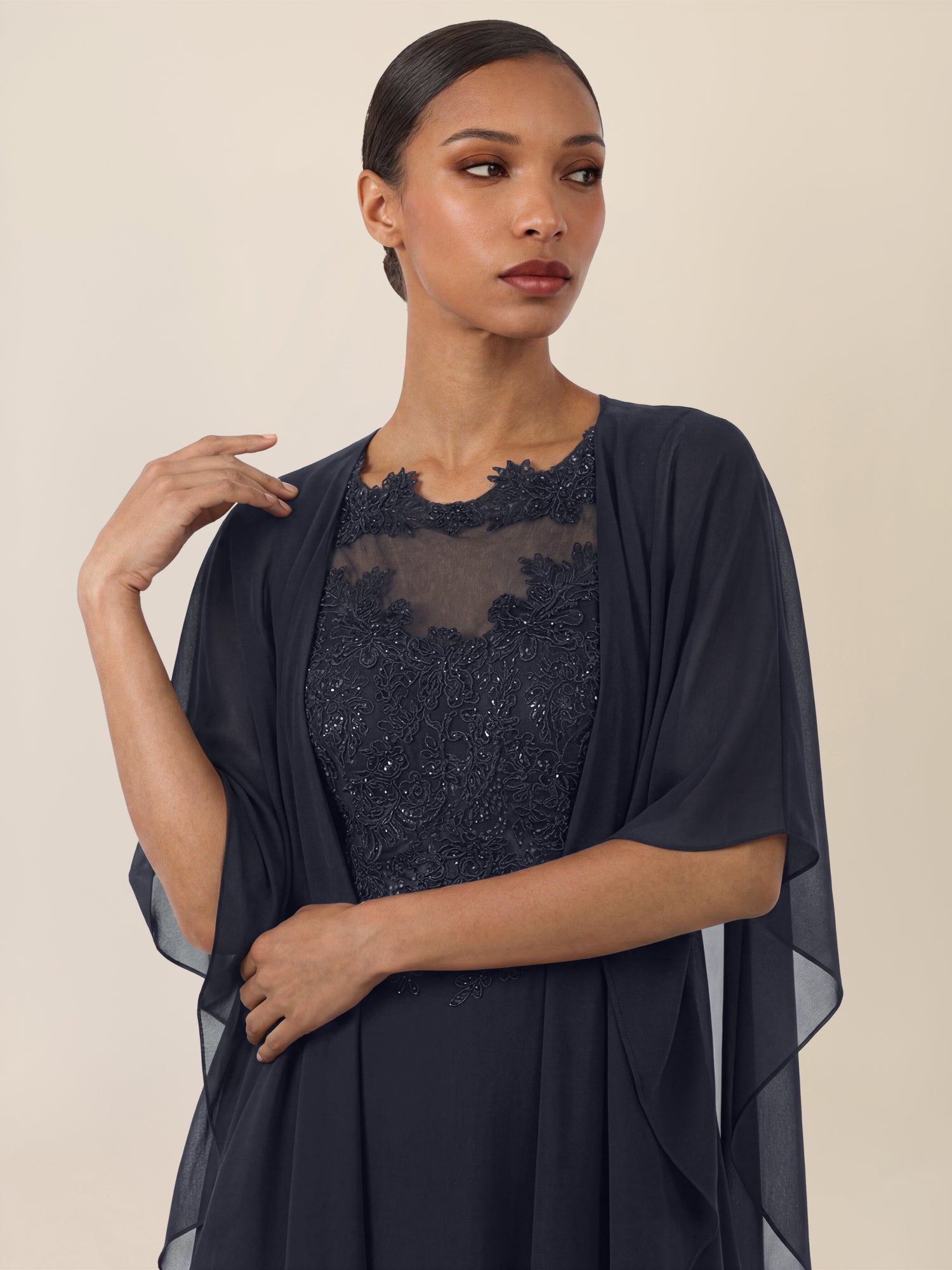 APART Luftiges Chiffon-Stola mit Zipfelsaum | nachtblau